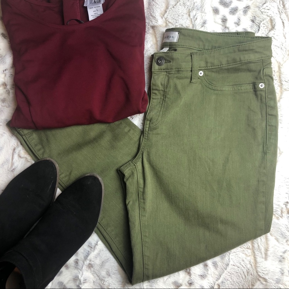 Lila Ryan Green Straight Leg Pants Size 32